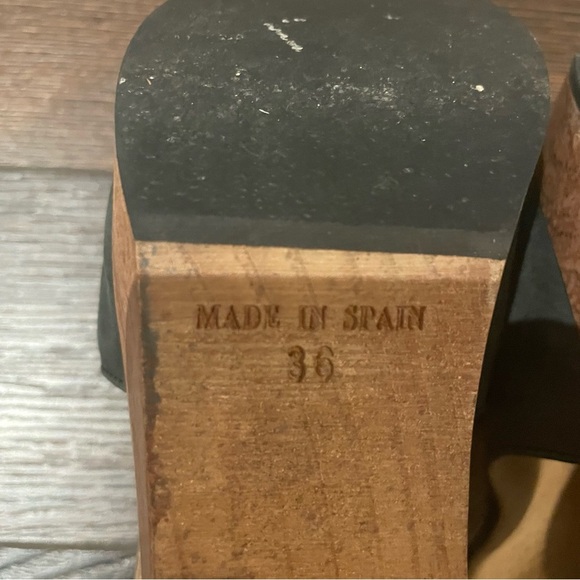 Free People Cedar Clog Ankle Strap in Black Suede Bohemian Wood Clog 36/6 - Picture 9 of 15